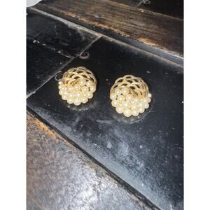 Vtg Crown Trifari Faux Pearl Rhinestone Clip Earrings HTF Scallop Design Estate